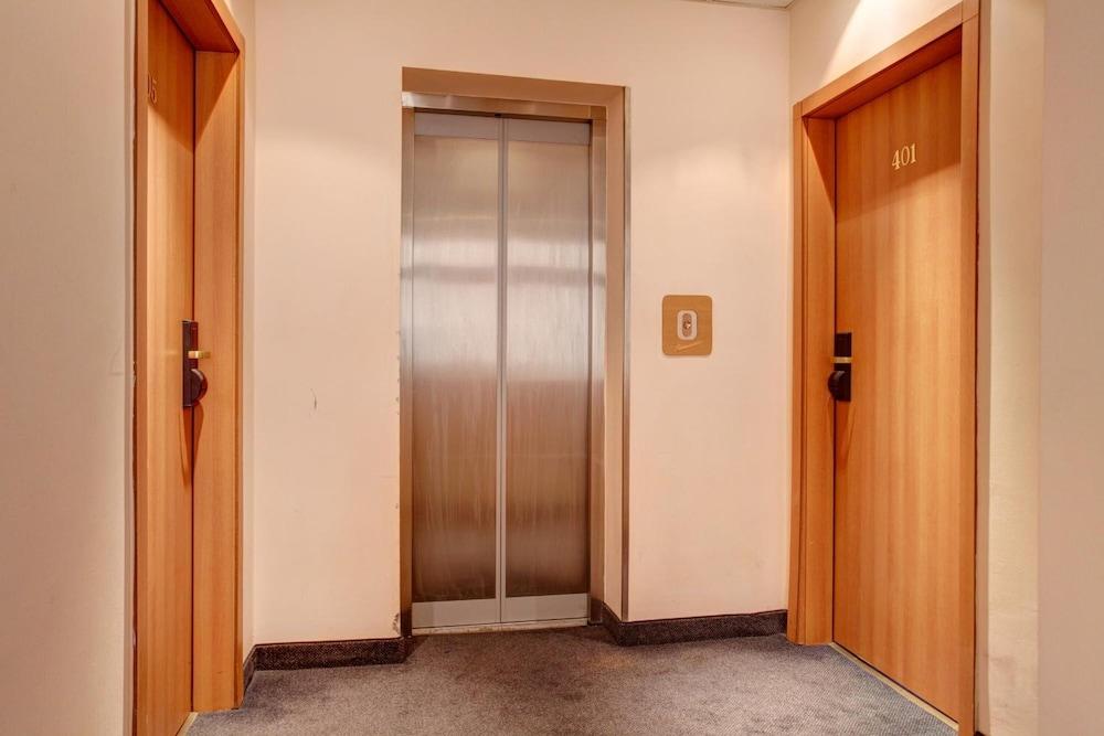 סופיה Central Plaza Hotel מראה חיצוני תמונה