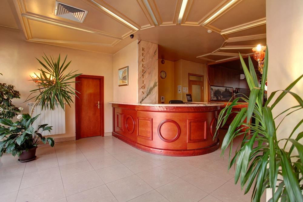 סופיה Central Plaza Hotel מראה חיצוני תמונה