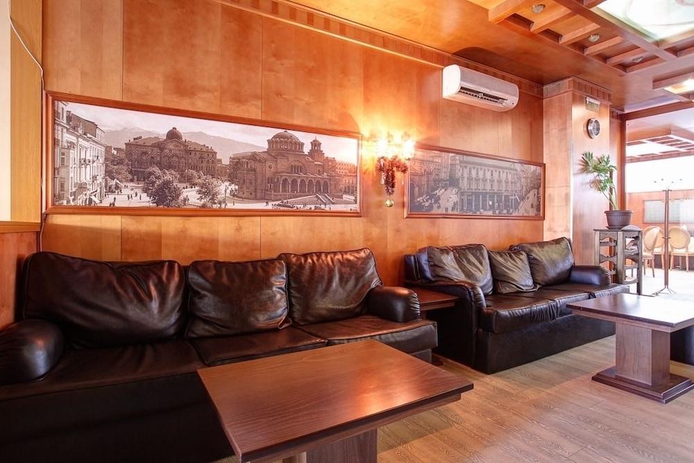 סופיה Central Plaza Hotel מראה חיצוני תמונה