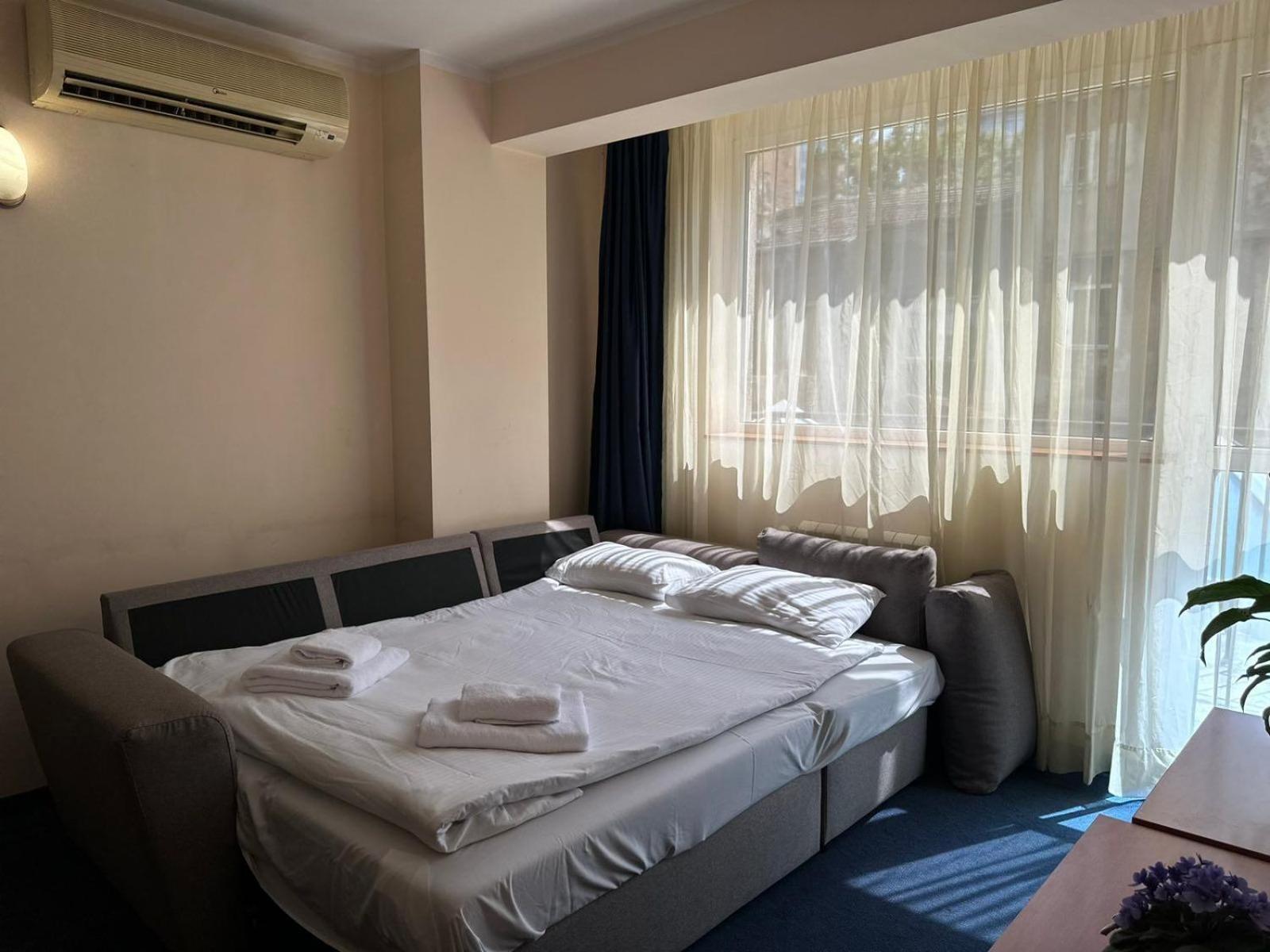 סופיה Central Plaza Hotel מראה חיצוני תמונה