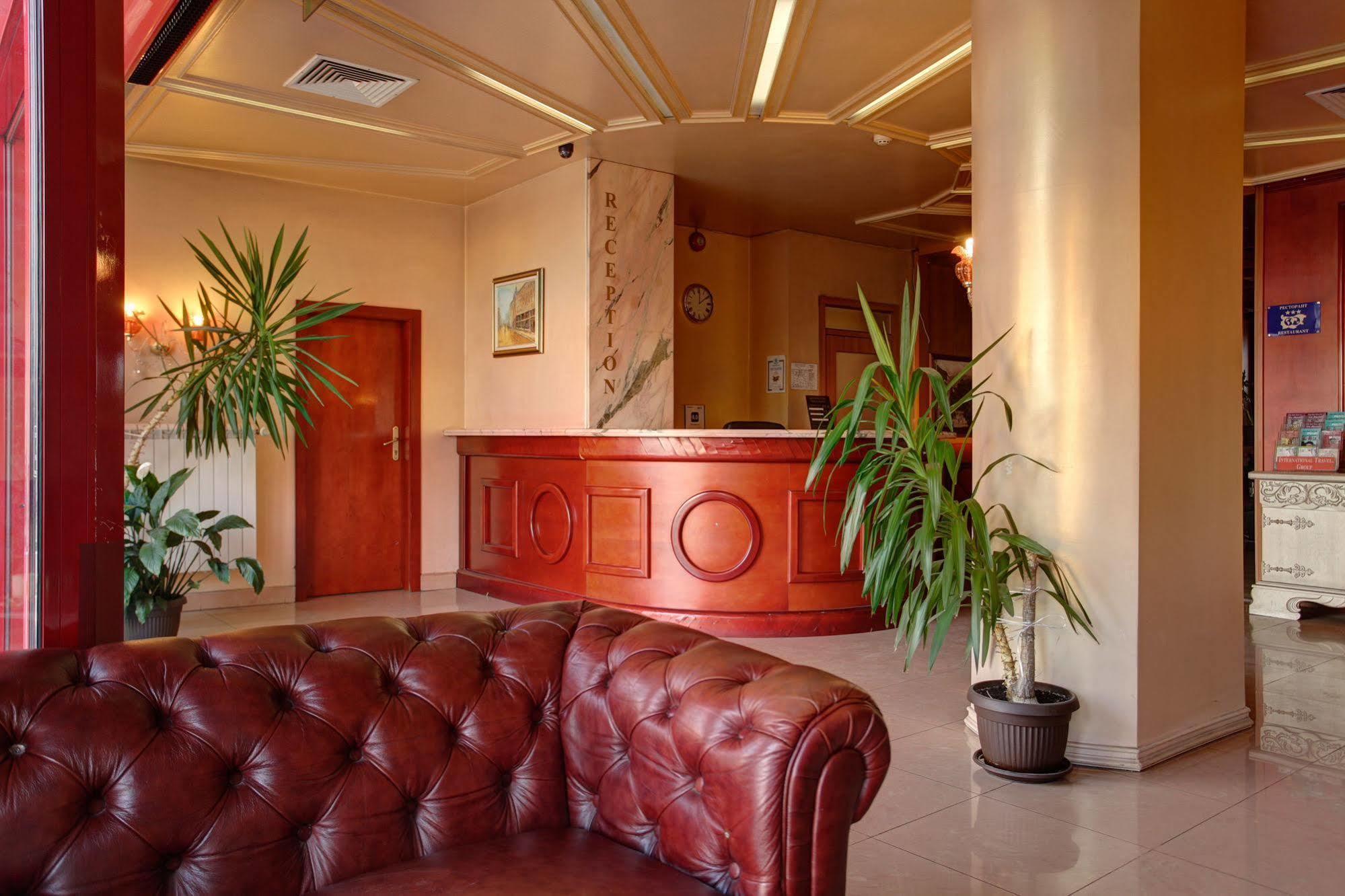סופיה Central Plaza Hotel מראה חיצוני תמונה